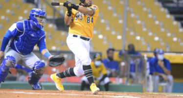 Águilas caen ante el Licey 5-1 en el segundo juego y dividen la doble cartelera dominical