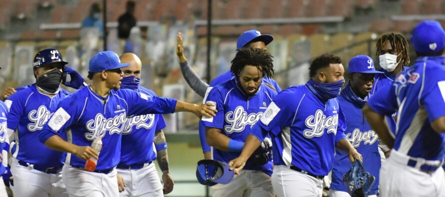 Tigres del Licey derrotan a los Gigantes 3-2