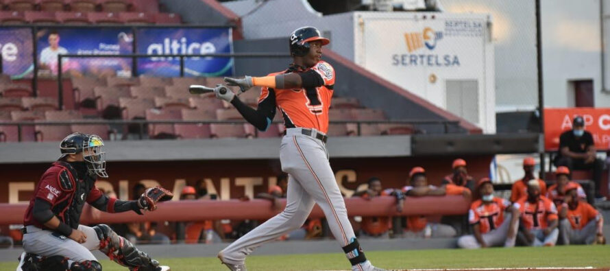 Los Toros le ganan a los Gigantes 5-1; Sánchez y Mateo jonronean