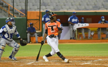 Toros blanquean y barren en doble cartelera a los Tigres del Licey