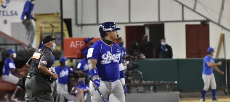 Licey logra segunda victoria seguida ante los Gigantes en su regreso a la acción