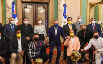 Reciben en el Palacio Nacional a los Campeones de la Serie del Caribe