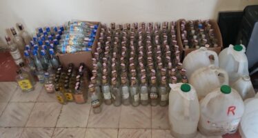 Apresan hombre se dedicaba a producir bebidas adulteradas en San Pedro de Macorís