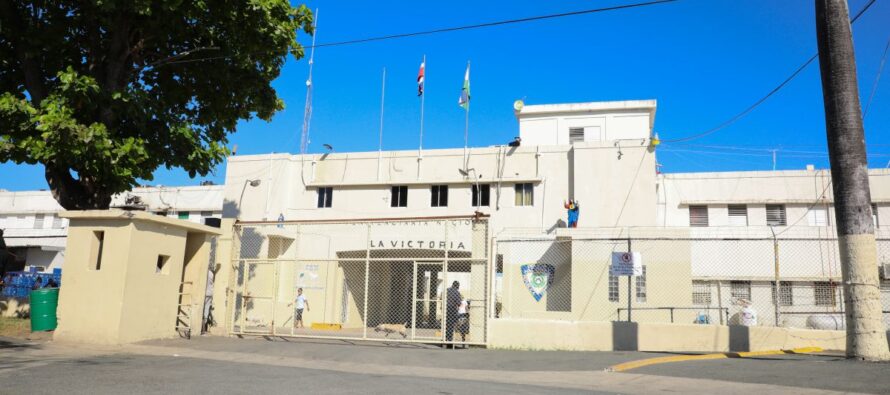 Unidades militares asumen el control de La Victoria en busca de armas y sustancias controladas