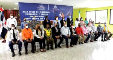 Juramentan Mesas Locales de Seguridad Ciudadana y Género en los municipios de Hato Mayor