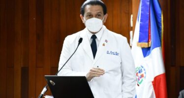 Autoridades de Salud afirman que RD está cerca de alcanzar el récord más bajo en positividad al Covid