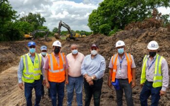 INDRHI inspecciona obras del Este y dialoga con arroceros sobre mejoras al riego