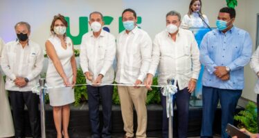 La UCE inaugura extensión en Punta Cana; expande su cartera de formación superior