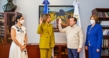 Juramentan a Milagros Germán como nueva ministra de Cultura