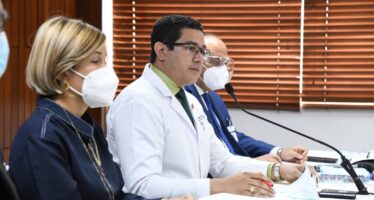 Autoridades de Salud dicen país está preparado en caso de ocurrir rebrote