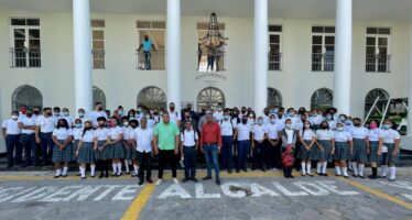Alcaldía de SPM inicia programa «Conoce tu Alcaldía» dirigido a estudiantes