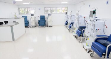 Inauguran Unidades de Hemodiálisis y de Cuidados Intensivos en Hospital Jaime Oliver Pino de SPM