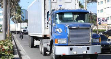 Intrant prohíbe circulación vehículos de carga durante asueto Semana Mayor