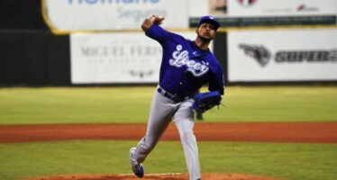 Santana y Thompson conducen al Licey a quinto triunfo seguido