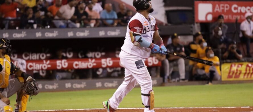 Gigantes derrotan a las Águilas en inicio del Round Robin