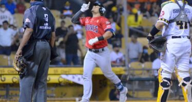 Leones vencen Águilas en fiesta de batazos