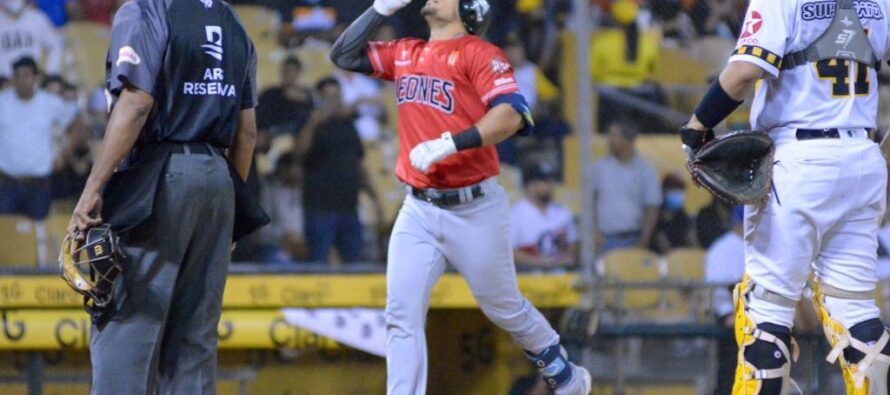 Leones vencen Águilas en fiesta de batazos