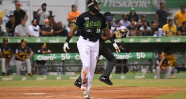 Estrellas derrotan a las Águilas con jonrón de Sócrates Brito