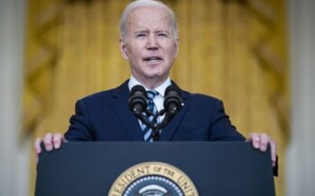 Biden aprueba una ayuda militar a Ucrania por valor de 350 millones de dólares