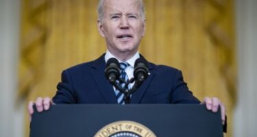 Biden aprueba una ayuda militar a Ucrania por valor de 350 millones de dólares