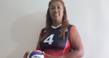 Dedican el torneo Voleibol Playero Hato Mayor-Vicentillo a Flor Colón
