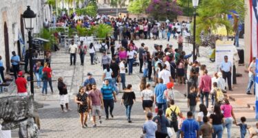 Los asistentes a la Feria del Libro tendrán parqueo disponible en Bellas Artes y la Plaza de la Cultura