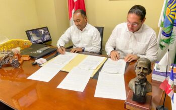 Distrito Municipal de Verón Punta Cana y la UCE firman acuerdo