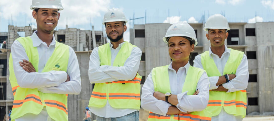 Nuevos profesionales obtienen su primer empleo con “Pasantía Mi Vivienda”