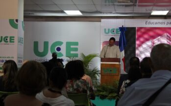 UCE realiza encuentro con egresados nacionales e internacionales de su Escuela de Medicina