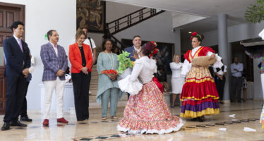 Cultura celebra a ritmo de merengue el Día Mundial del Folklore