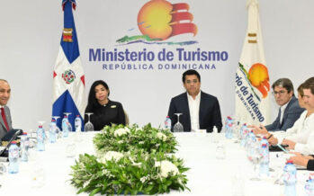 Gabinete de Turismo firma acuerdo para garantizar seguridad en los diferentes destinos