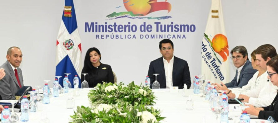 Gabinete de Turismo firma acuerdo para garantizar seguridad en los diferentes destinos