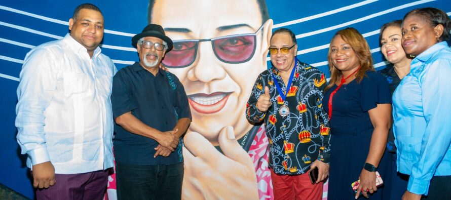 Ayuntamiento de SPM inaugura mural del «Músico Petromacorisano»