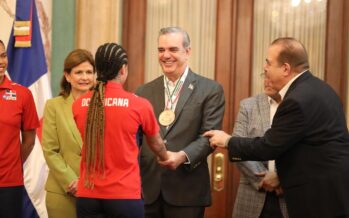 Reciben en el Palacio Nacional a las Reinas del Caribe tras su triunfo en la Copa Panamericana