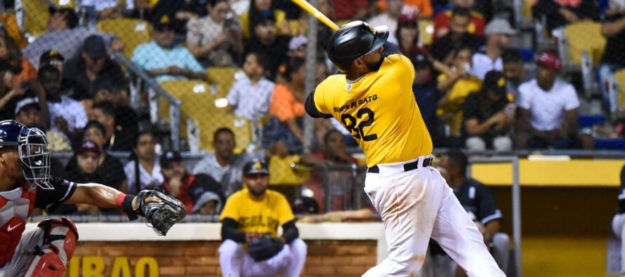 Con jonrón de Ronny, Águilas vencen Leones y siguen en segundo lugar