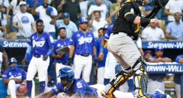 Los Tigres del Licey blanquearon a las Águilas y retoman el liderato del torneo