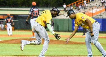 Las Águilas blanquean a los Toros a domicilio