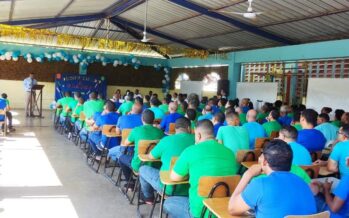 Más de ocho mil presos se inscriben en nuevo año escolar del sistema penitenciario