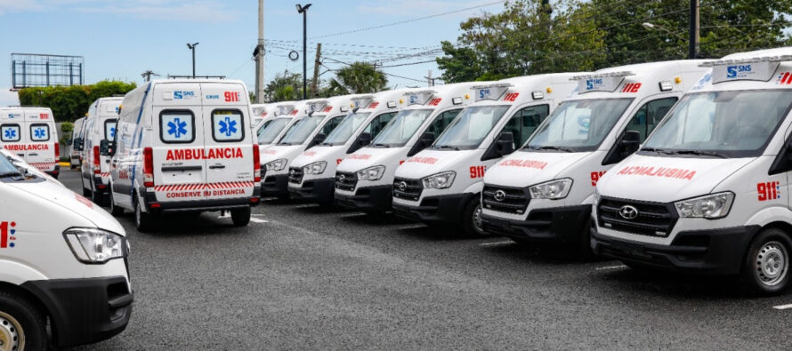 Sistema 911 entrega 33 nuevas ambulancias al SNS para fortalecer las atenciones a emergencias