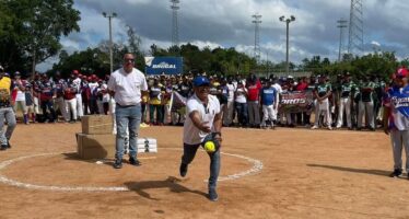 Inauguran torneo provincial de softbol “Copa Navideña Asoprosara 2022”