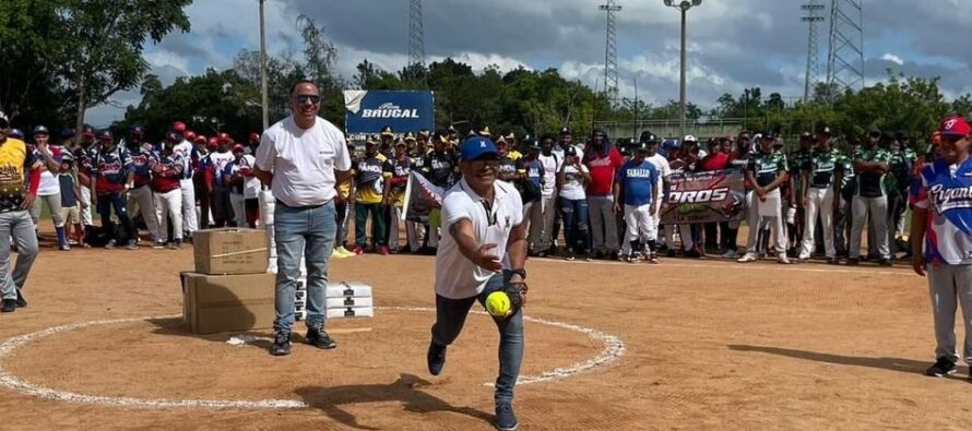 Inauguran torneo provincial de softbol “Copa Navideña Asoprosara 2022”