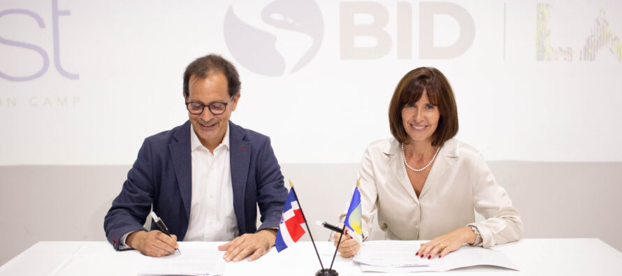 BID LAB y Boost firman acuerdo para promover el emprendimiento tecnológico en RD