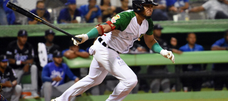 Estrellas vencen al Licey con rally de tres en el cierre del noveno