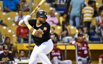 Águilas vencen Gigantes 5-3 y siguen firmes en cima