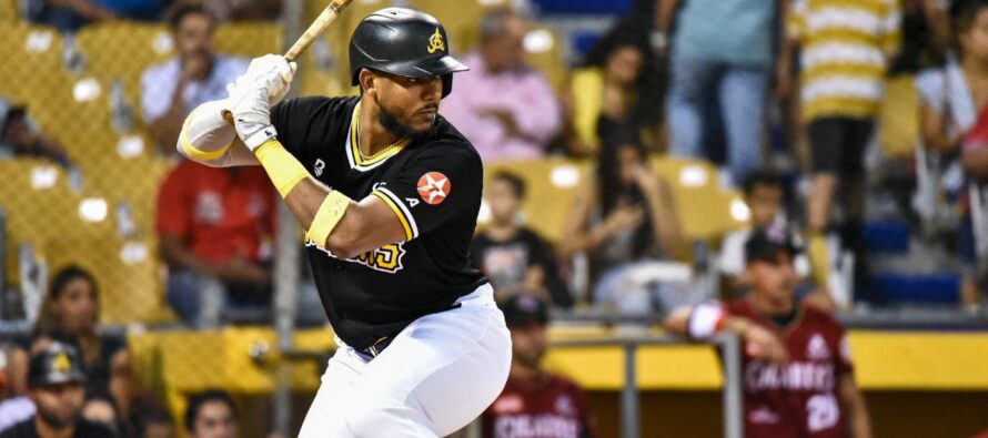 Águilas vencen Gigantes 5-3 y siguen firmes en cima