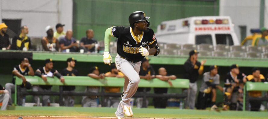 Águilas ganan a Estrellas 6-1 y se acercan al primer lugar