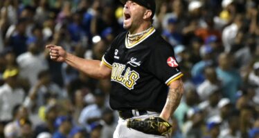 Águilas derrotan al Licey y quedan solas en primer lugar