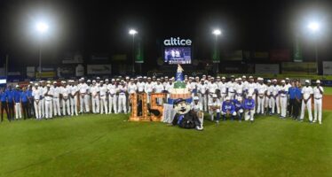 Licey festeja sus 115 años con blanqueada a Estrellas