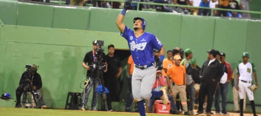 Licey vence a Estrellas; Ramón Hernández decide con jonrón en el noveno