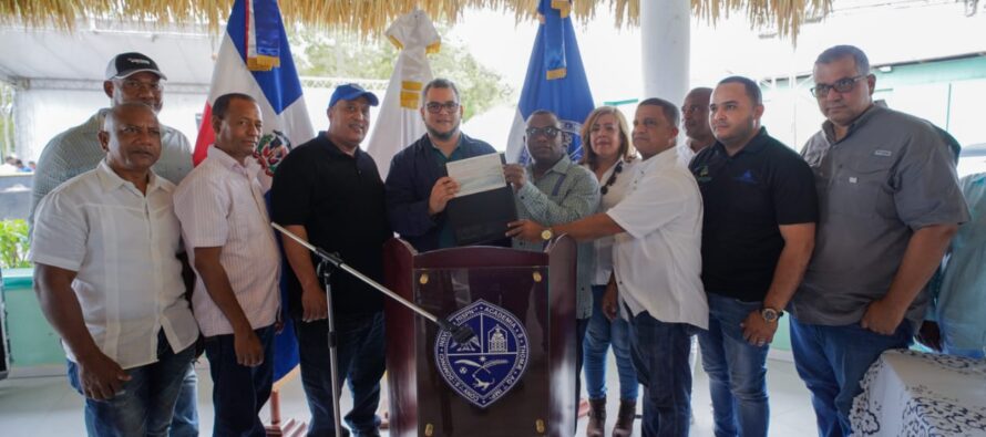 <strong>FEDA aporta 1.5 millones a Finca Experimental de la UASD Hato Mayor</strong>